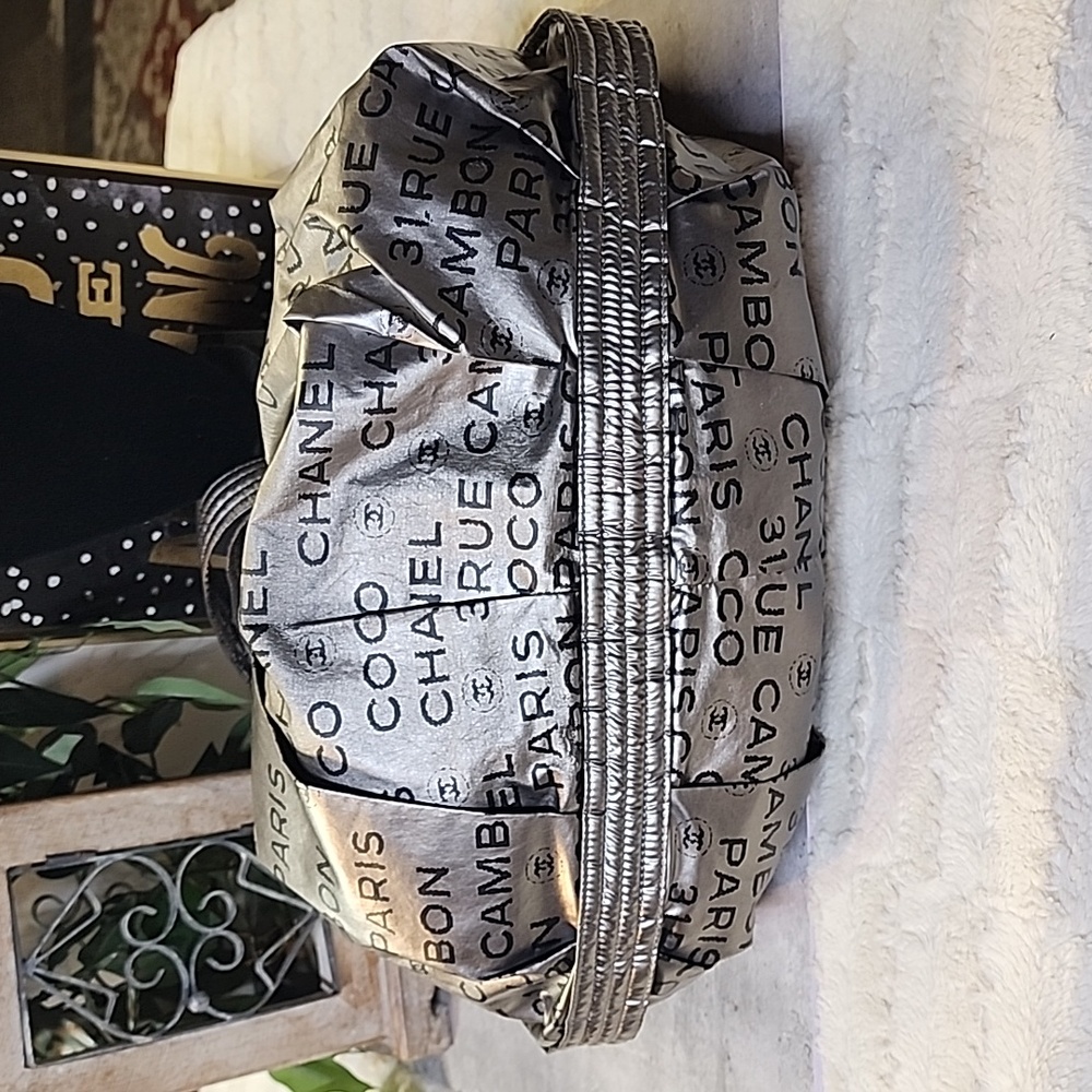 TRADE Chanel Hobo style handbag - Picture 6 of 16